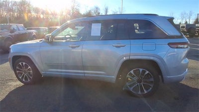 2022 Jeep Grand Cherokee Overland