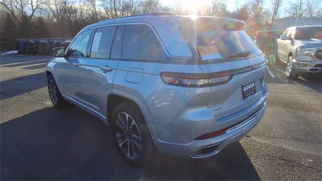 2022 Jeep Grand Cherokee Overland