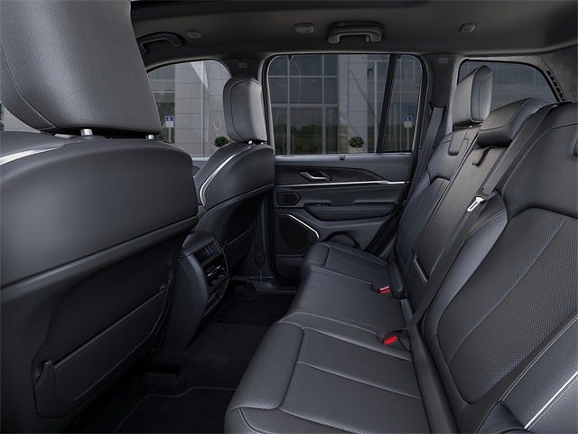 2025 Jeep Grand Cherokee Overland