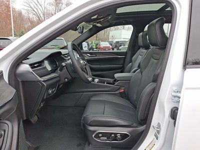 2025 Jeep Grand Cherokee Overland