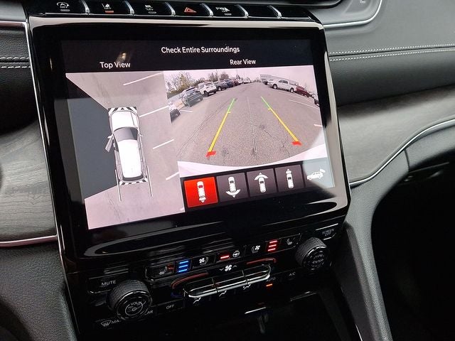 2025 Jeep Grand Cherokee Overland