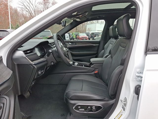 2025 Jeep Grand Cherokee Overland