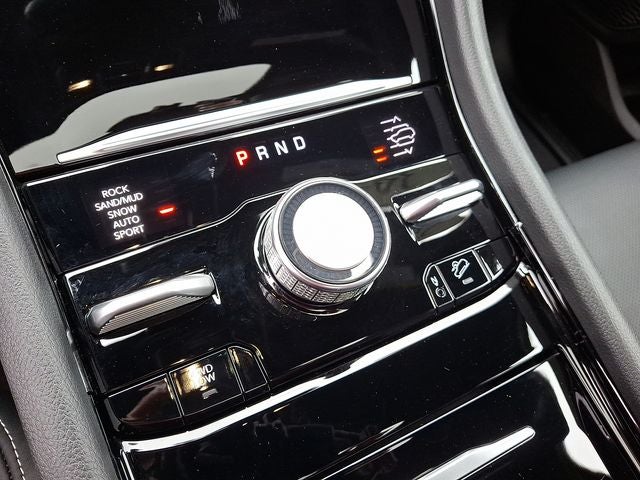 2025 Jeep Grand Cherokee Overland