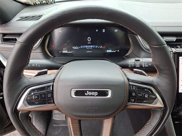 2023 Jeep Grand Cherokee Summit