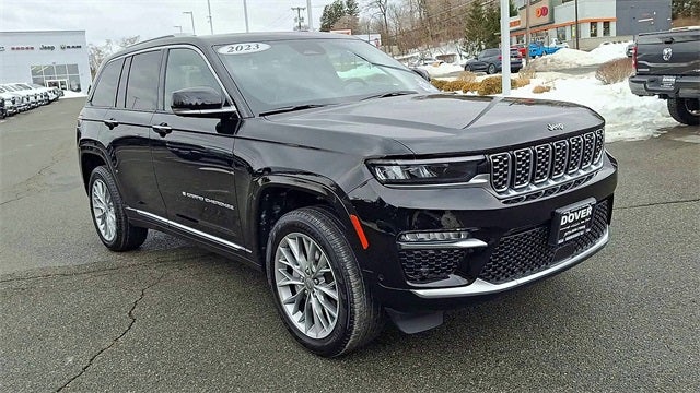 2023 Jeep Grand Cherokee Summit