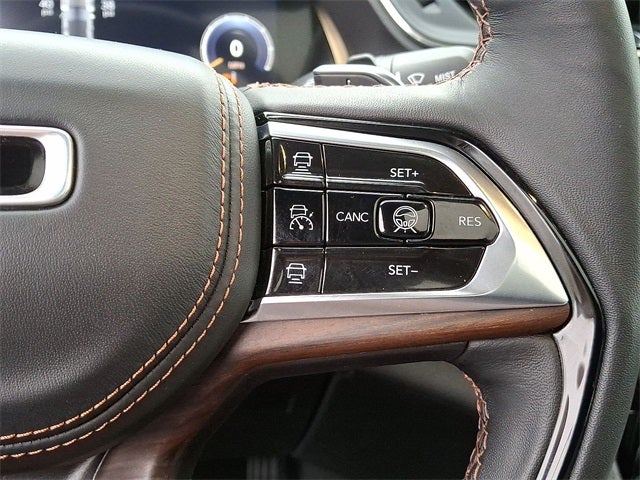 2023 Jeep Grand Cherokee Summit