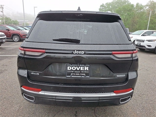 2023 Jeep Grand Cherokee Summit