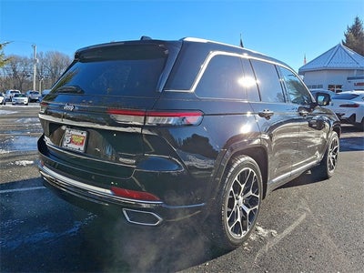 2023 Jeep Grand Cherokee Summit