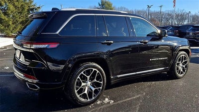 2023 Jeep Grand Cherokee Summit