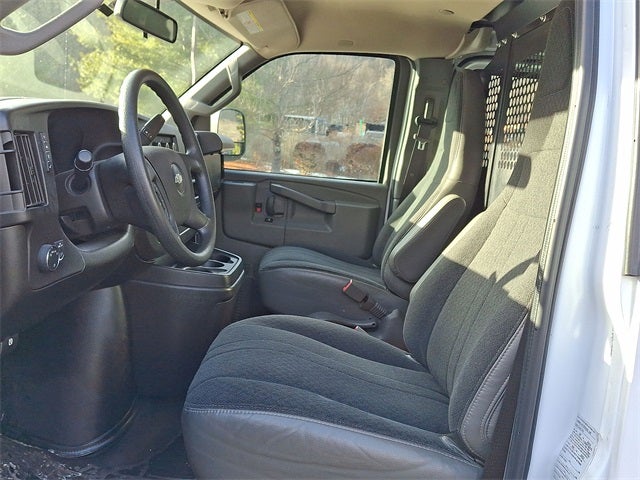 2023 Chevrolet Express 2500 Work Van Cargo