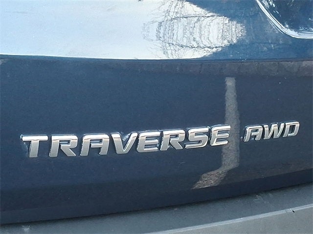 2023 Chevrolet Traverse LT Leather
