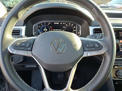 2022 Volkswagen Atlas 3.6L V6 SE w/Technology