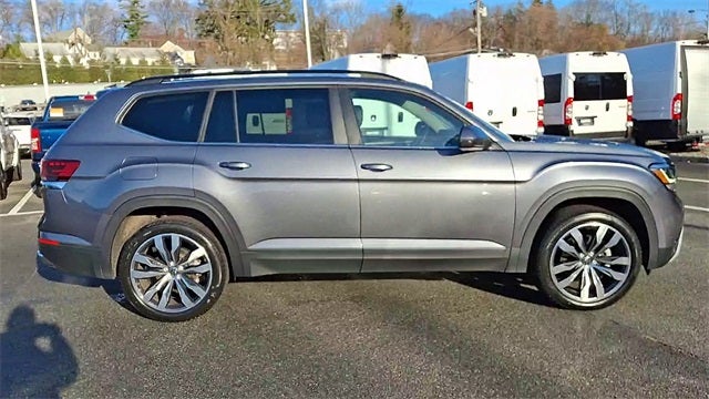 2022 Volkswagen Atlas 3.6L V6 SE w/Technology