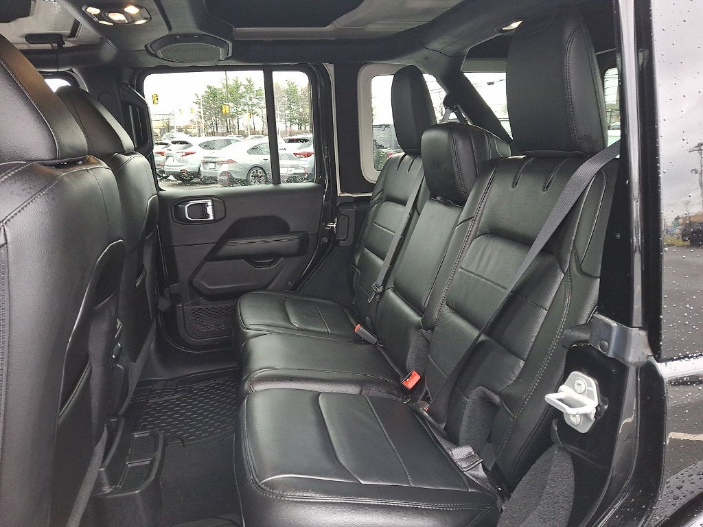 2022 Jeep Wrangler Unlimited Sahara Altitude