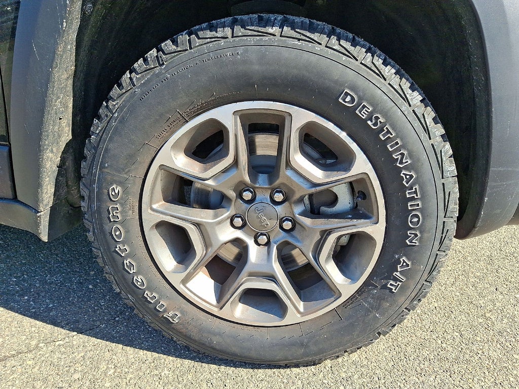 2022 Jeep Cherokee Trailhawk