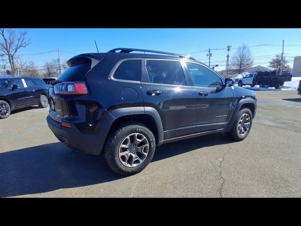 2022 Jeep Cherokee Trailhawk
