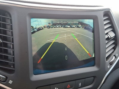 2023 Jeep Cherokee Altitude Lux