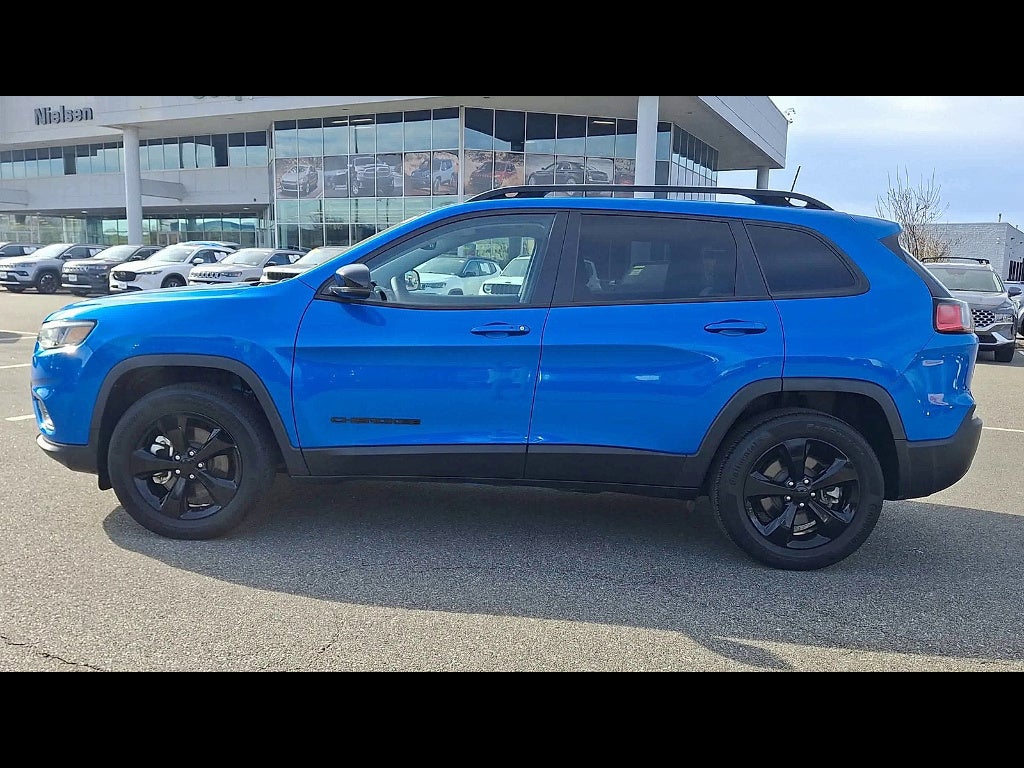 2023 Jeep Cherokee Altitude Lux