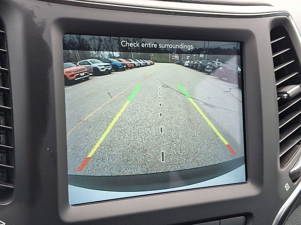 2022 Jeep Cherokee Latitude Lux