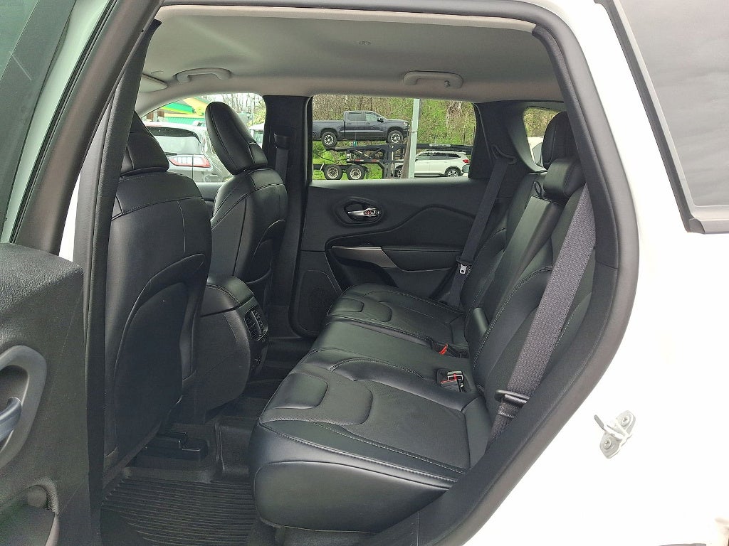 2022 Jeep Cherokee Latitude Lux