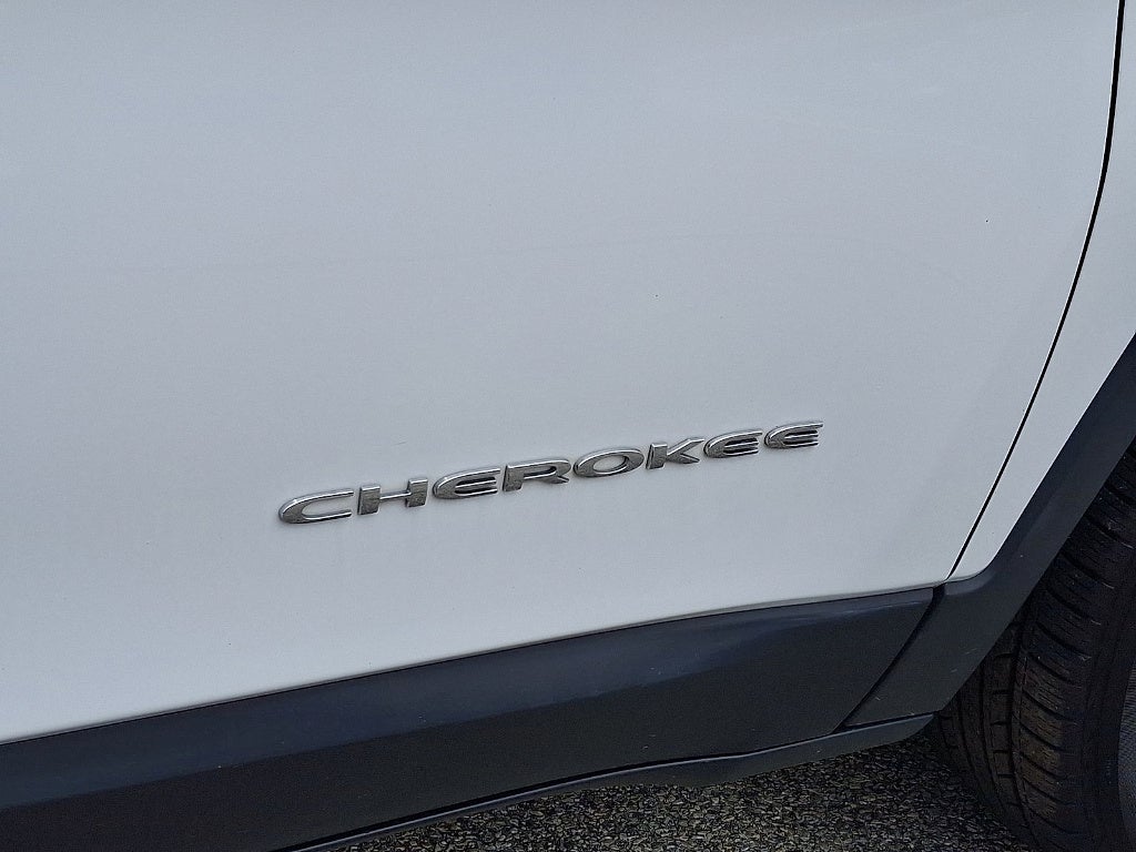 2022 Jeep Cherokee Latitude Lux