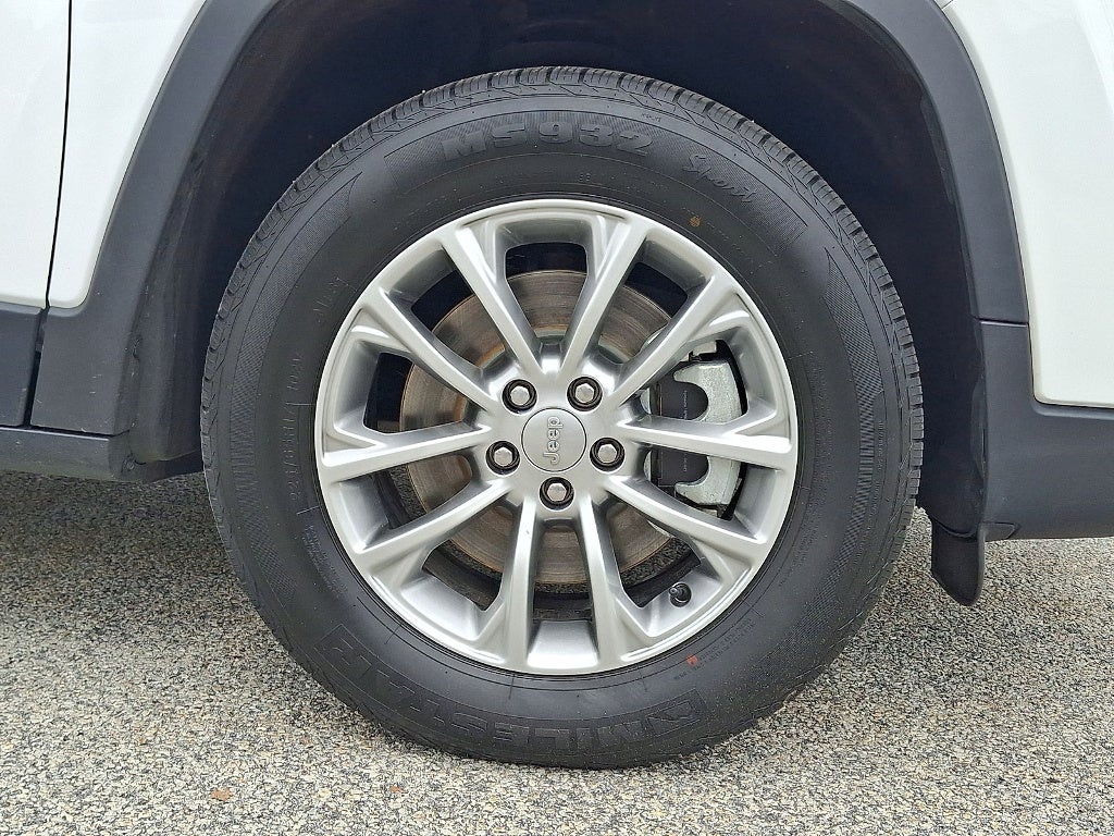 2022 Jeep Cherokee Latitude Lux