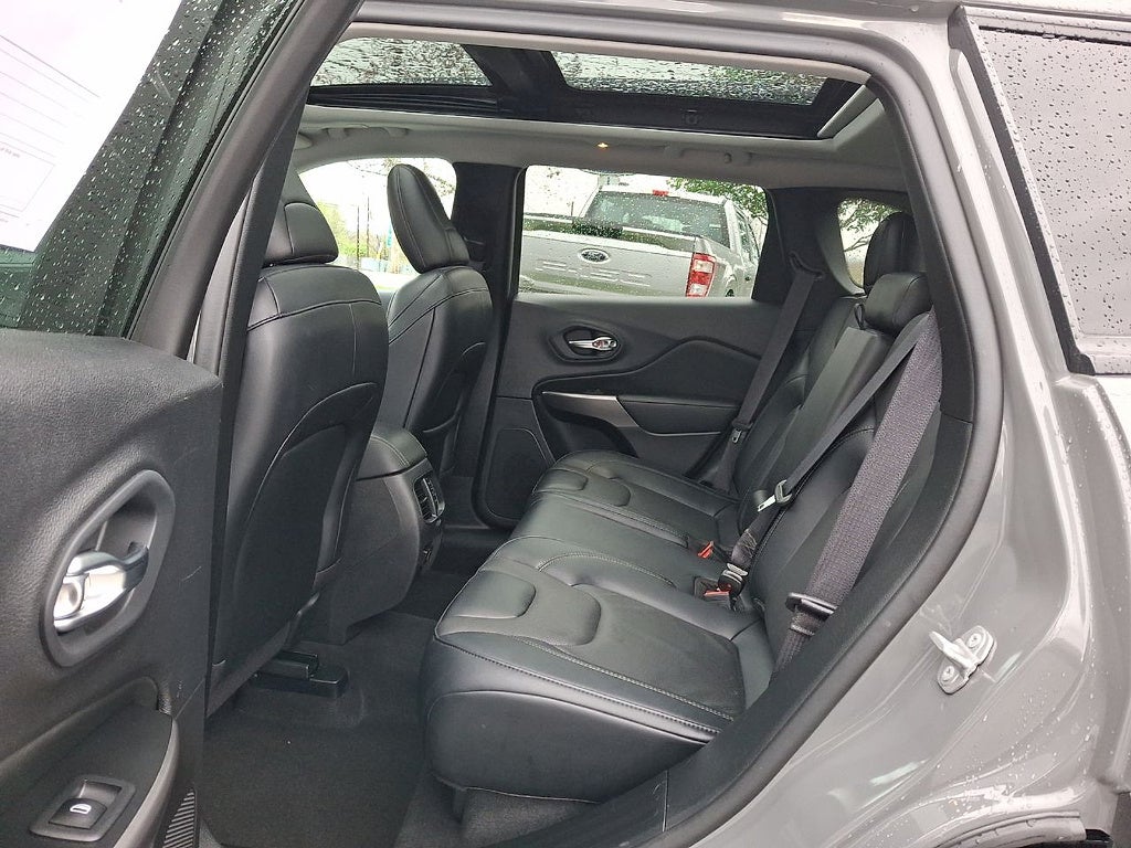 2022 Jeep Cherokee Latitude Lux