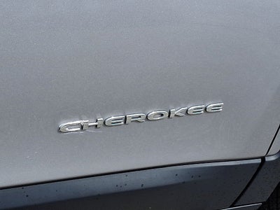 2022 Jeep Cherokee Latitude Lux