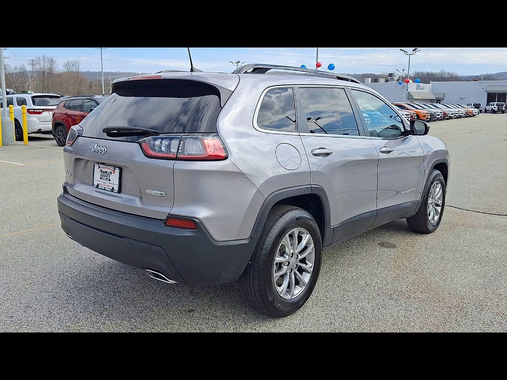 2022 Jeep Cherokee Latitude Lux