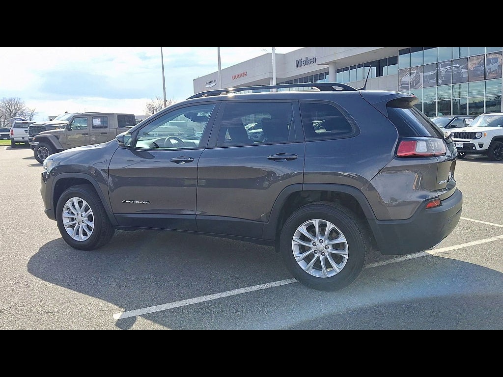 2022 Jeep Cherokee Latitude Lux