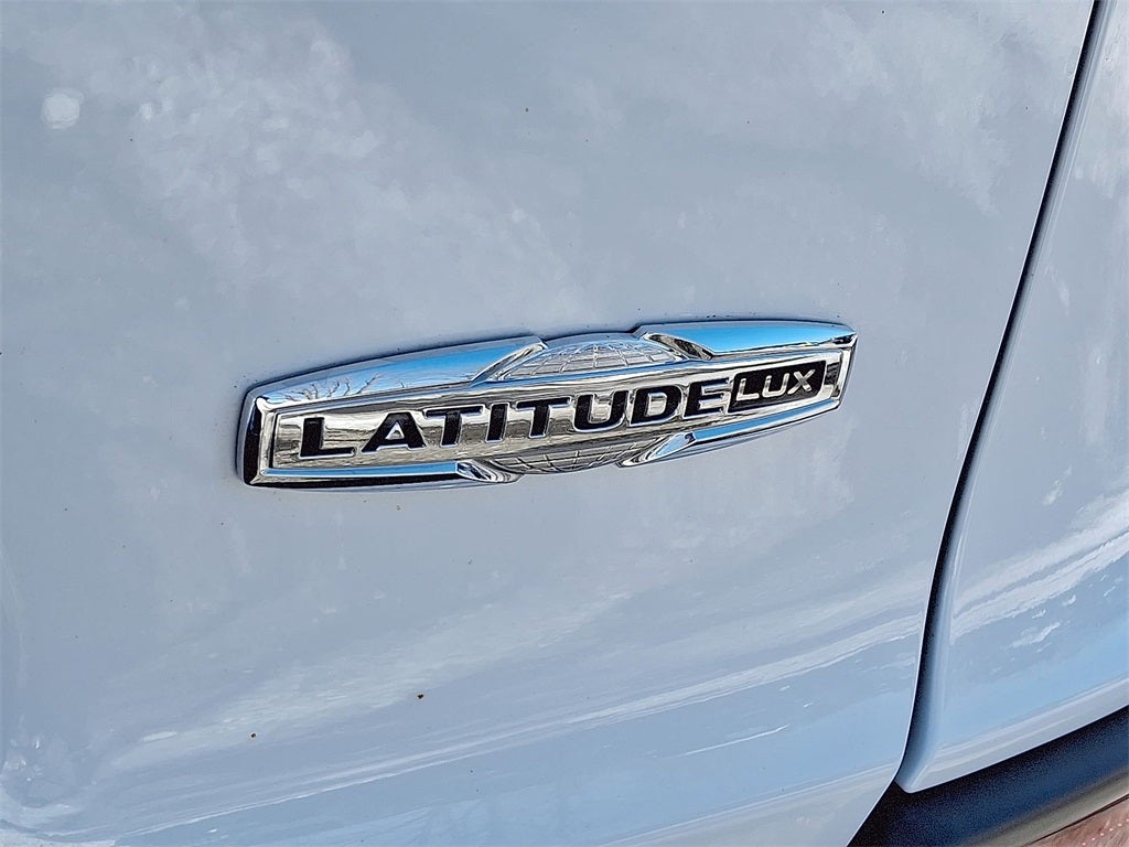 2022 Jeep Cherokee Latitude Lux