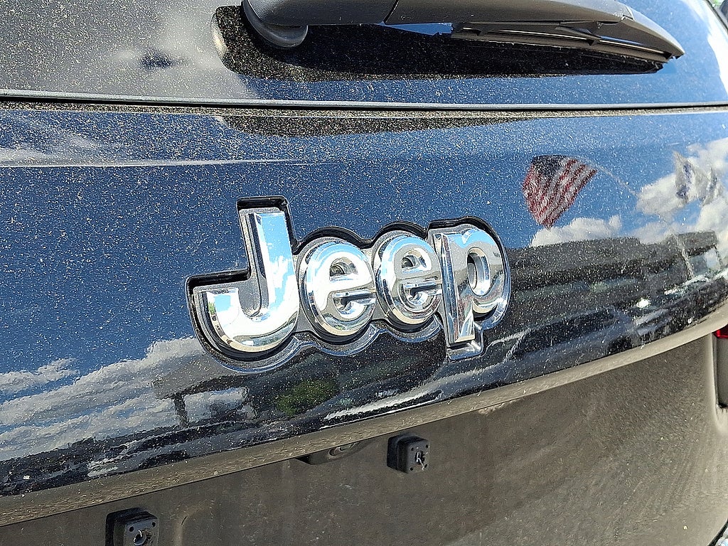 2020 Jeep Grand Cherokee Laredo E
