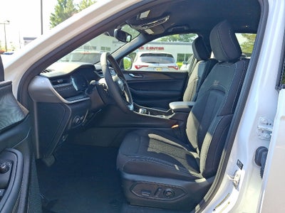 2024 Jeep Grand Cherokee Laredo