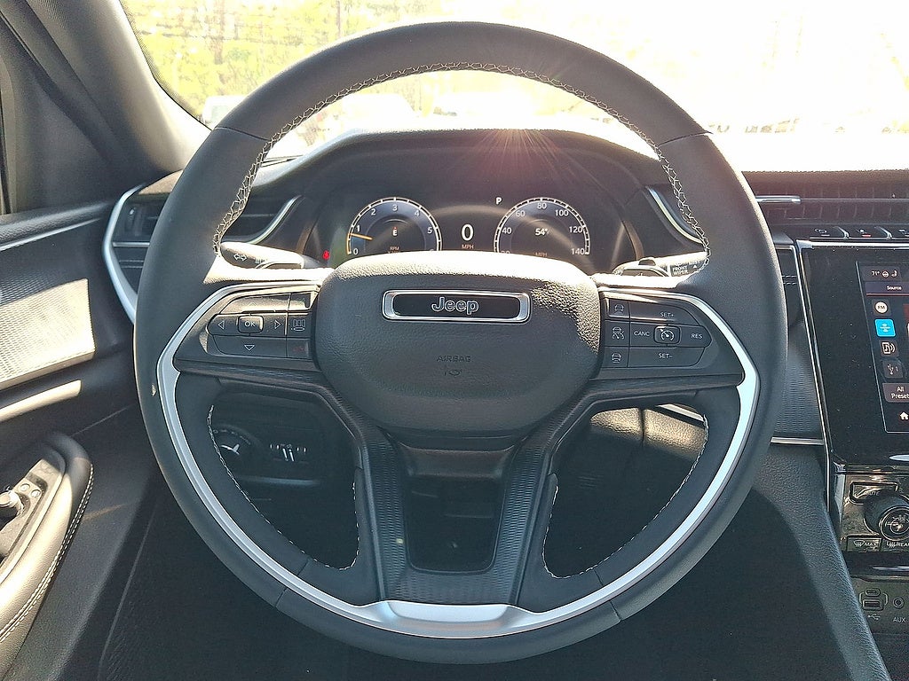 2024 Jeep Grand Cherokee Laredo