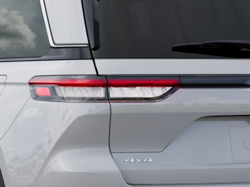 2025 Jeep Grand Cherokee Laredo X 4x4