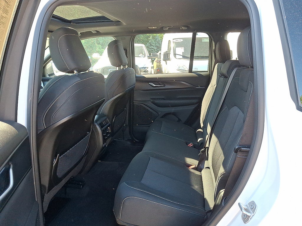2024 Jeep Grand Cherokee Laredo X