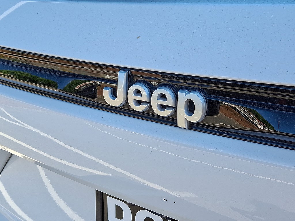 2024 Jeep Grand Cherokee Laredo X