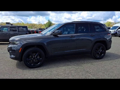 2023 Jeep Grand Cherokee Altitude