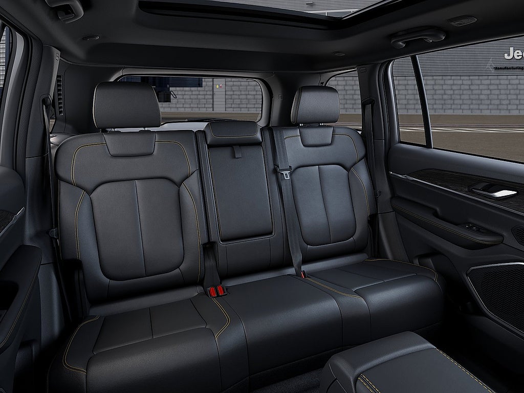 2026 Jeep Grand Cherokee 85th Anniversay Edition 4x4
