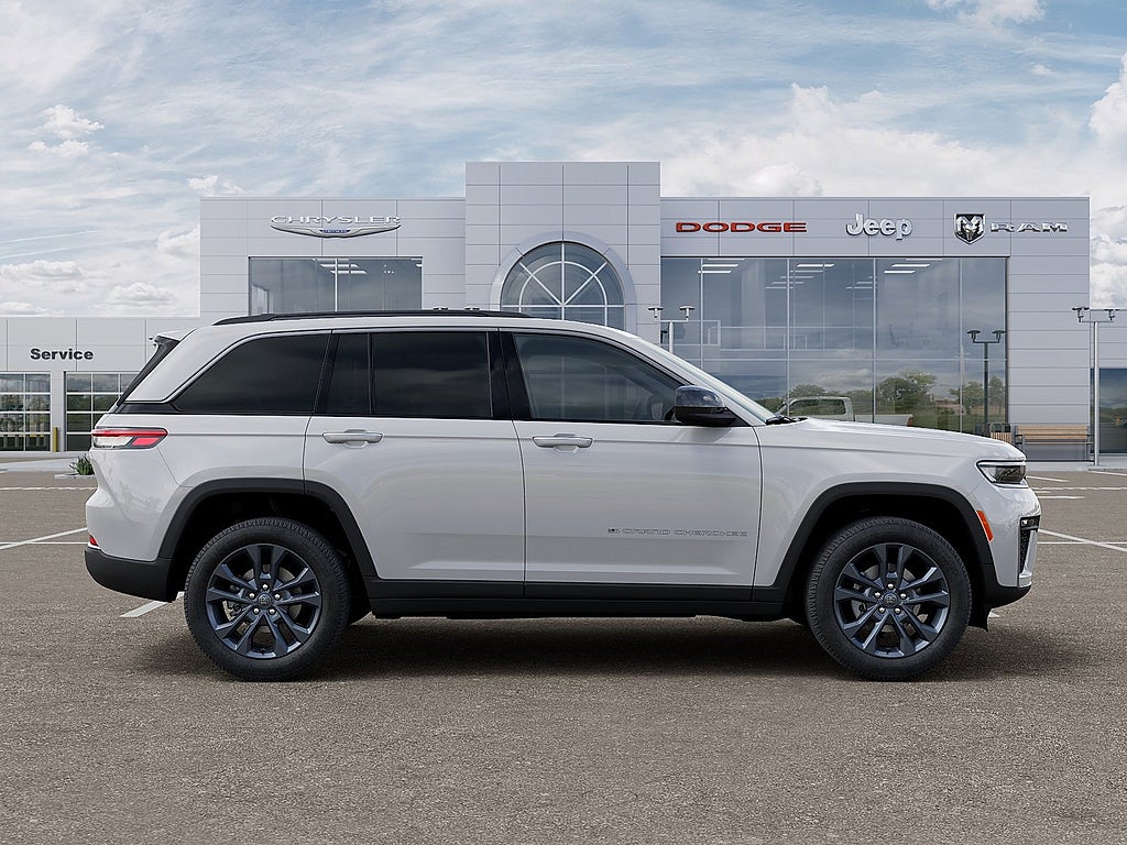 2026 Jeep Grand Cherokee 85th Anniversary Edition
