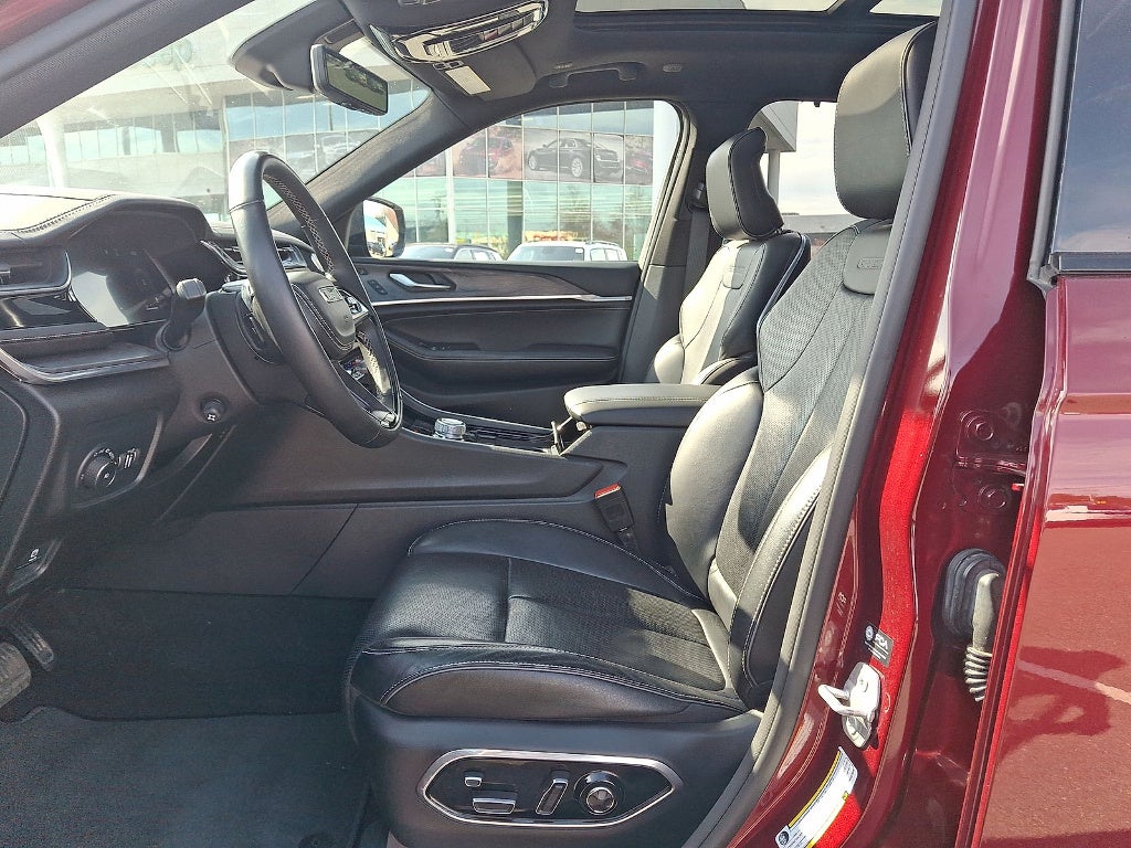 2023 Jeep Grand Cherokee Overland