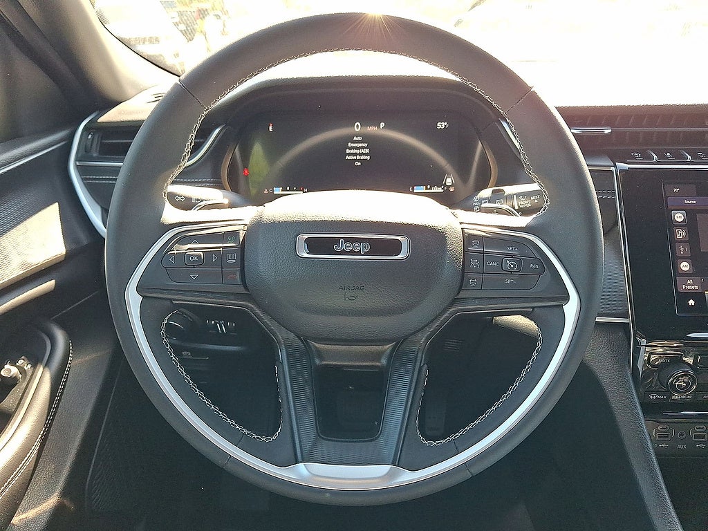 2024 Jeep Grand Cherokee L Laredo