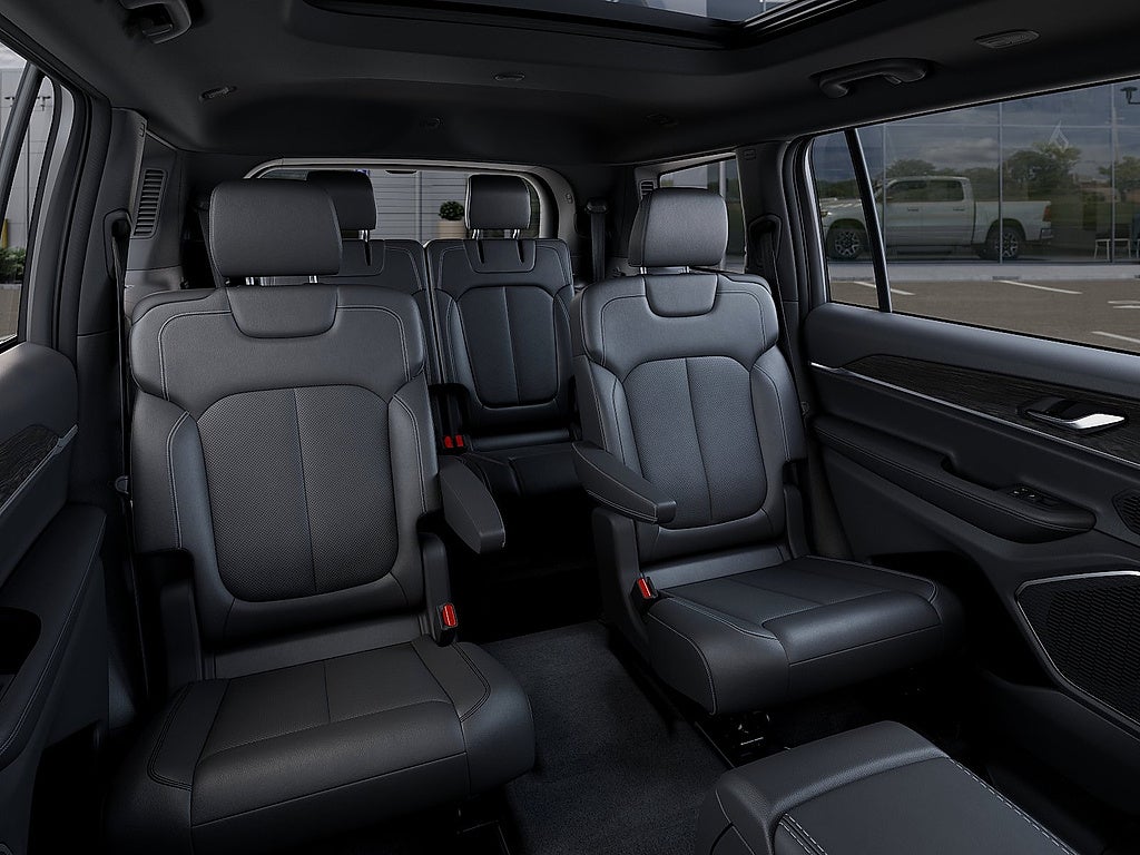 2026 Jeep Grand Cherokee Limited Reserve