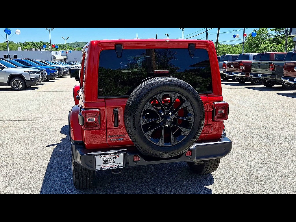 2025 Jeep Wrangler 4xe Sahara 4xe