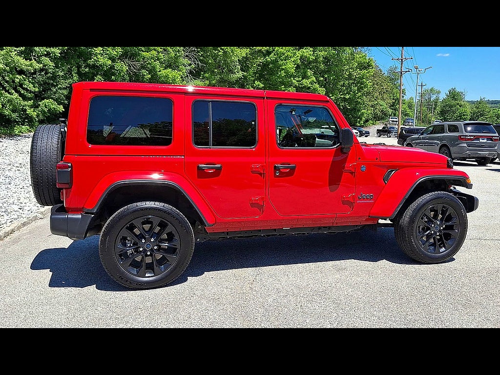 2025 Jeep Wrangler 4xe Sahara 4xe