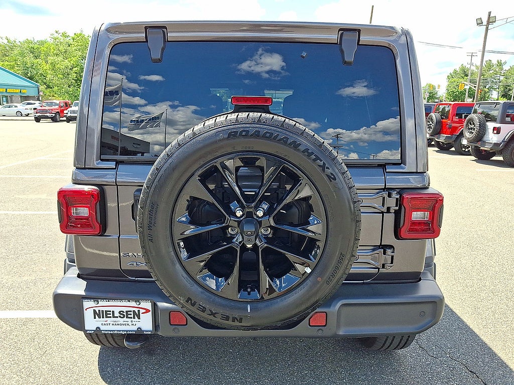 2025 Jeep Wrangler 4xe Sahara 4xe