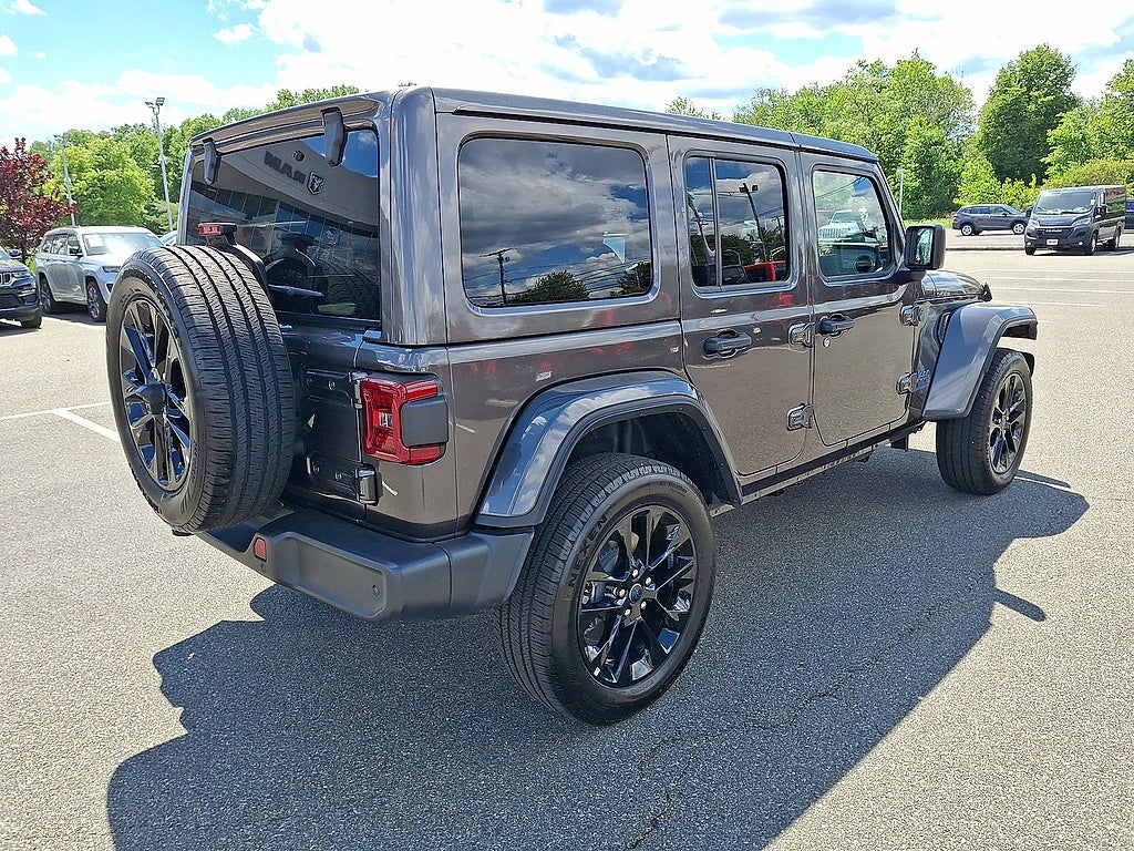 2025 Jeep Wrangler 4xe Sahara 4xe