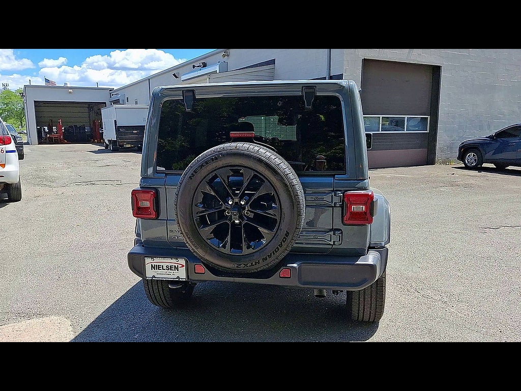 2025 Jeep Wrangler 4xe Sahara 4xe