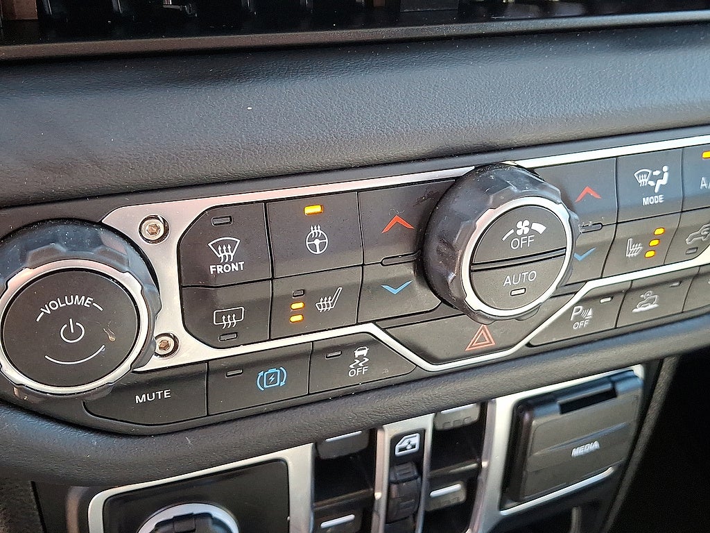 2024 Jeep Wrangler 4xe Sahara 4xe
