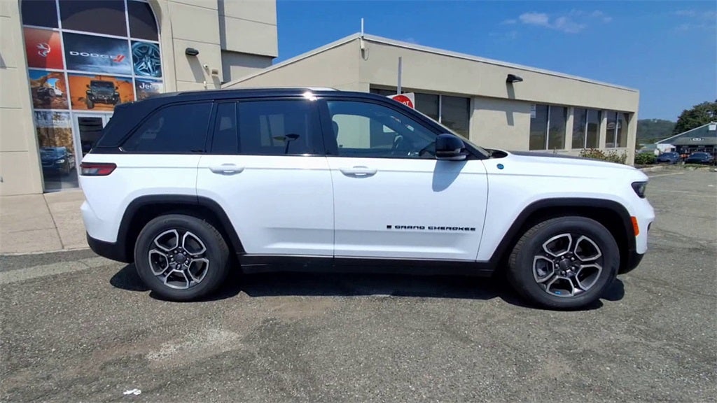 2022 Jeep Grand Cherokee 4xe Trailhawk 4xe